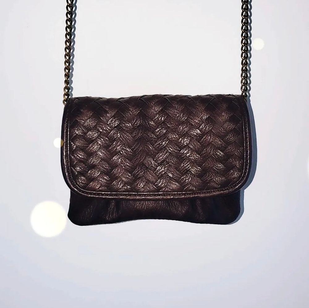 Deux Lux OS Brown Crossbody Purse with Bronze Chain